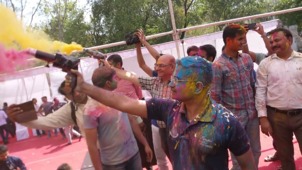 भोपाल पुलिस कमिश्नरेट द्वारा धूमधाम से मनाया गया होली मिलन समारोह | New India Times