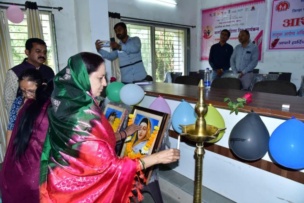 महिला दिवस पर किया गया आशा दिदियो का सम्मान, न्यायाधीशों ने किया कानून मार्गदर्शन | New India Times