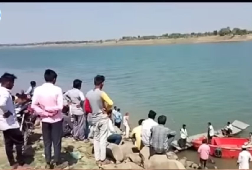 नर्मदा तट पर एक का पैर फिसला, बचाने गए तीन साथी भी डूबे, चारों की मौत, मेघनगर के मौलाना मेहबूब ने भी उनके जनाजे में की शिरकत | New India Times