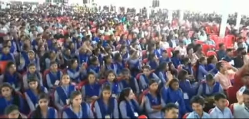 शायना को मिला प्रदेश का पहला विवेकानंद युवा पुरस्कार | New India Times