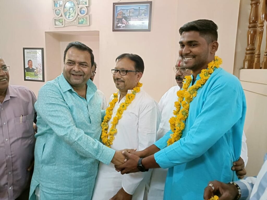 बुरहानपुर विधायक शेरा भैया के निवास पर आयोजित पत्रकार वार्ता में बुरहानपुर कांग्रेस जिला अध्यक्ष की उपस्थिति में नवनियुक्त पदाधिकारियों का हुआ स्वागत 3 बुरहानपुर विधायक शेरा भैया के निवास पर आयोजित पत्रकार वार्ता में बुरहानपुर कांग्रेस जिला अध्यक्ष की उपस्थिति में नवनियुक्त पदाधिकारियों का हुआ स्वागत | New India Times