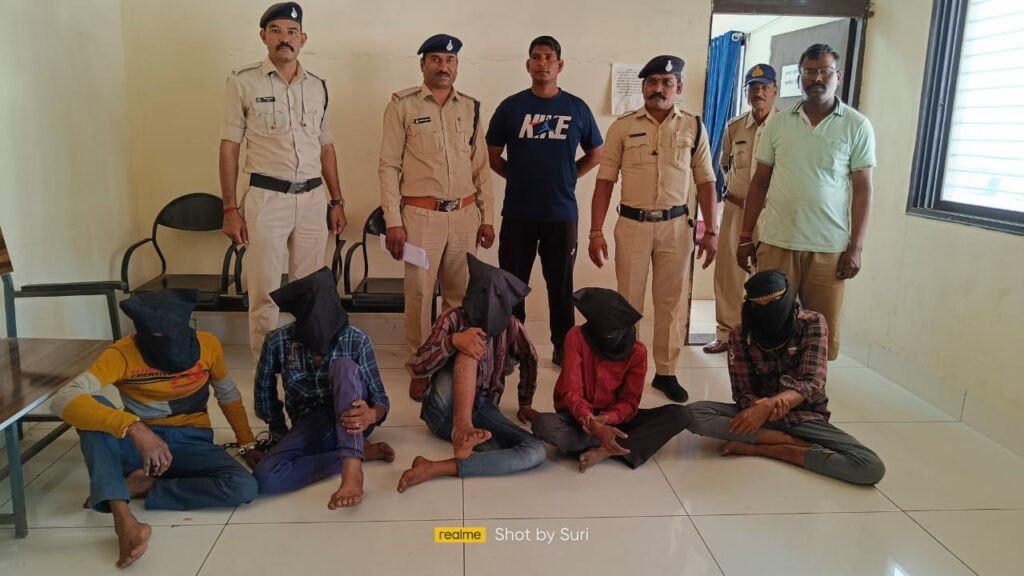 निंबोला थाना अंतर्गत धूलकोट के केवड़िया फाल्या में पुलिस टीम पर हमला करने वाले 5 आरोपी और हुए गिरफ्तार, प्रकरण में कुल 18 वन अतिक्रमणकारी आरोपियों की हो चुकी है गिरफ्तारी 2 निंबोला थाना अंतर्गत धूलकोट के केवड़िया फाल्या में पुलिस टीम पर हमला करने वाले 5 आरोपी और हुए गिरफ्तार, प्रकरण में कुल 18 वन अतिक्रमणकारी आरोपियों की हो चुकी है गिरफ्तारी | New India Times