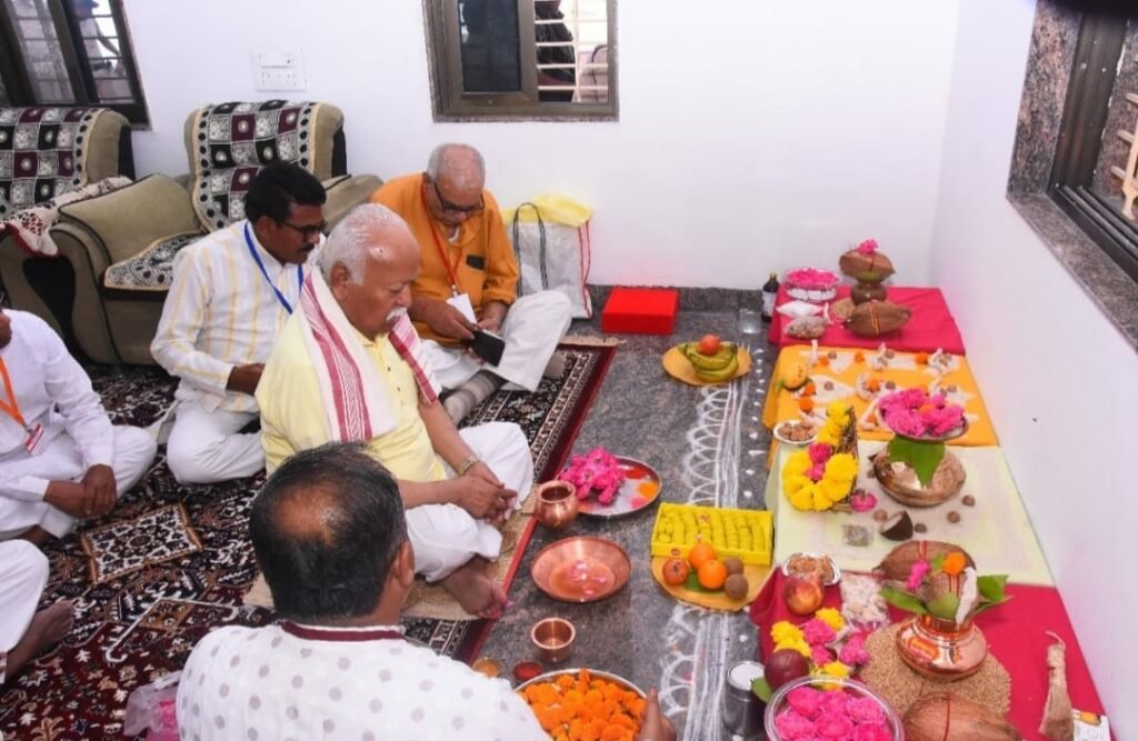 संघ प्रमुख श्री मोहन भागवत का संबोधन, हमको पूरे समाज को संगठित करना है, समाज में अपना अलग संगठन खड़ा नहीं करना | New India Times