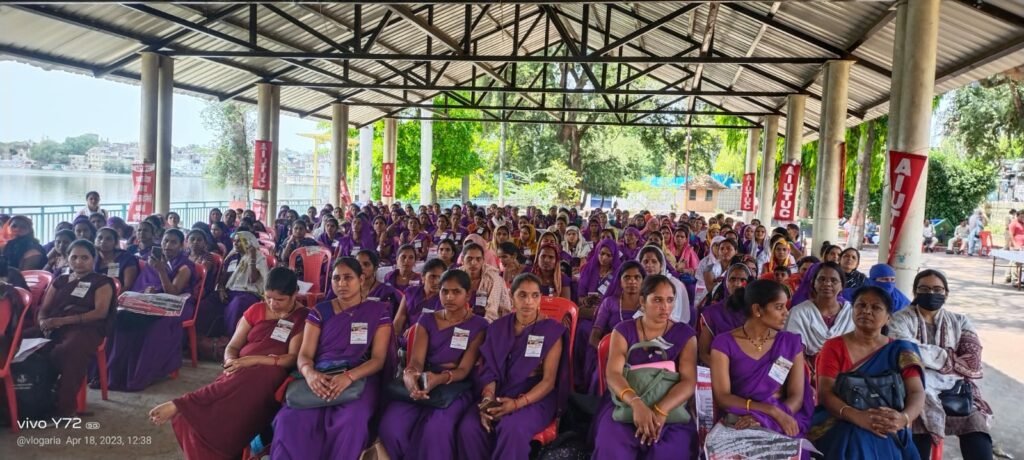 आशाओं के मेहनताने का पैसा देने के लिए राज्य सरकार के पास नहीं है बजट, जबकि चुनावों के मद्देनजर लाडली बहनों के लिए फ्री फंड में 1000 देने के लिए सरकार के पास है पैसा: सुनील गोपाल | New India Times