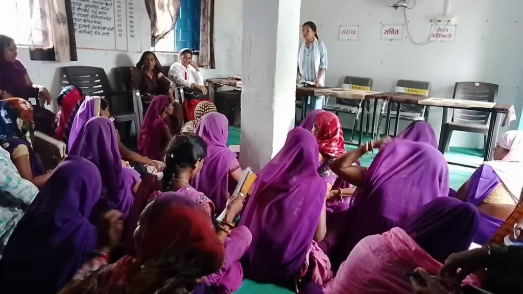 प्राथमिक स्वास्थ्य केंद सतिपुरा में आशा सुपरवाईजर एवं आशा कार्यकर्ताओं की ली गई बैठक | New India Times