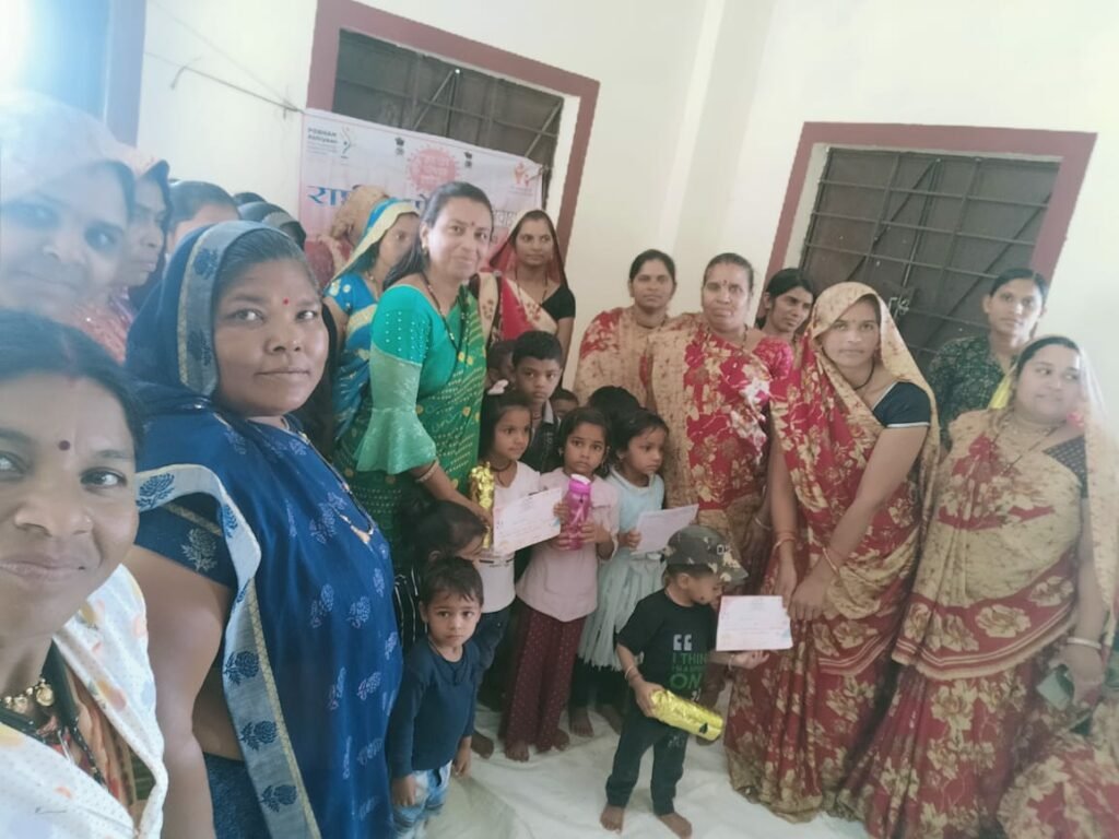 पोषण पखवाड़ा अंतर्गत आंगनवाड़ी स्तर पर शारीरिक स्तर पर प्रथम तीन स्वस्थ बालक बालिकाओं को किया गया पुरस्कृत | New India Times