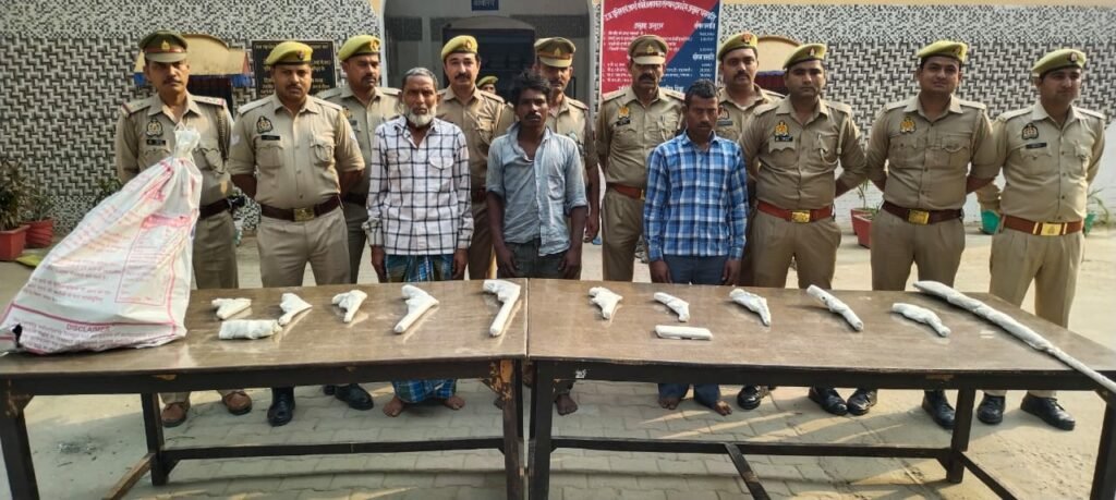 अवैध शस्त्र फैक्ट्री का हुआ खुलासा, हिस्ट्रीशीटर सहित तीन आरोपी गिरफ्तार | New India Times