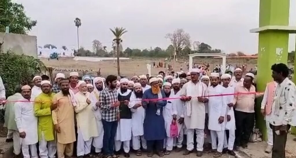 नगर में हर्षोल्लास के साथ मनाया गया ईद उल फितर का पर्व, हजारों लोगों ने ईदगाह पर ईद की नमाज अदा कर अमन चैन की मांगी दुआएं | New India Times