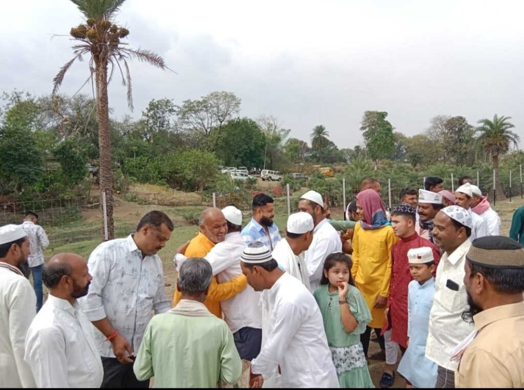 नगर में हर्षोल्लास के साथ मनाया गया ईद उल फितर का पर्व, हजारों लोगों ने ईदगाह पर ईद की नमाज अदा कर अमन चैन की मांगी दुआएं | New India Times