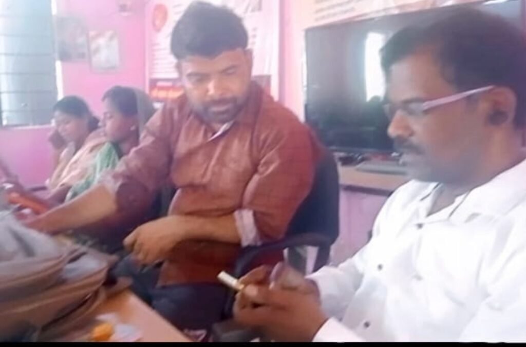 लाडली बहना योजना के पंजीयन में सर्वर के कारण आ रही है परेशानी | New India Times