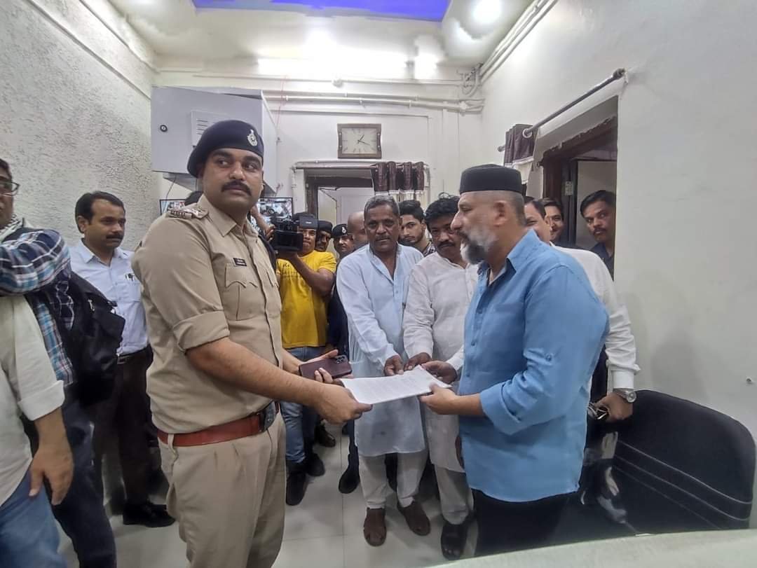 हाजियों से अधिक राशि वसूली को लेकर भोपाल के कांग्रेसी विधायक आरिफ मसूद ने थाना कोहेफ़िजा में ज्ञापन देकर हज कमेटी के जिम्मेदारों पर की कार्यवाही की मांग | New India Times