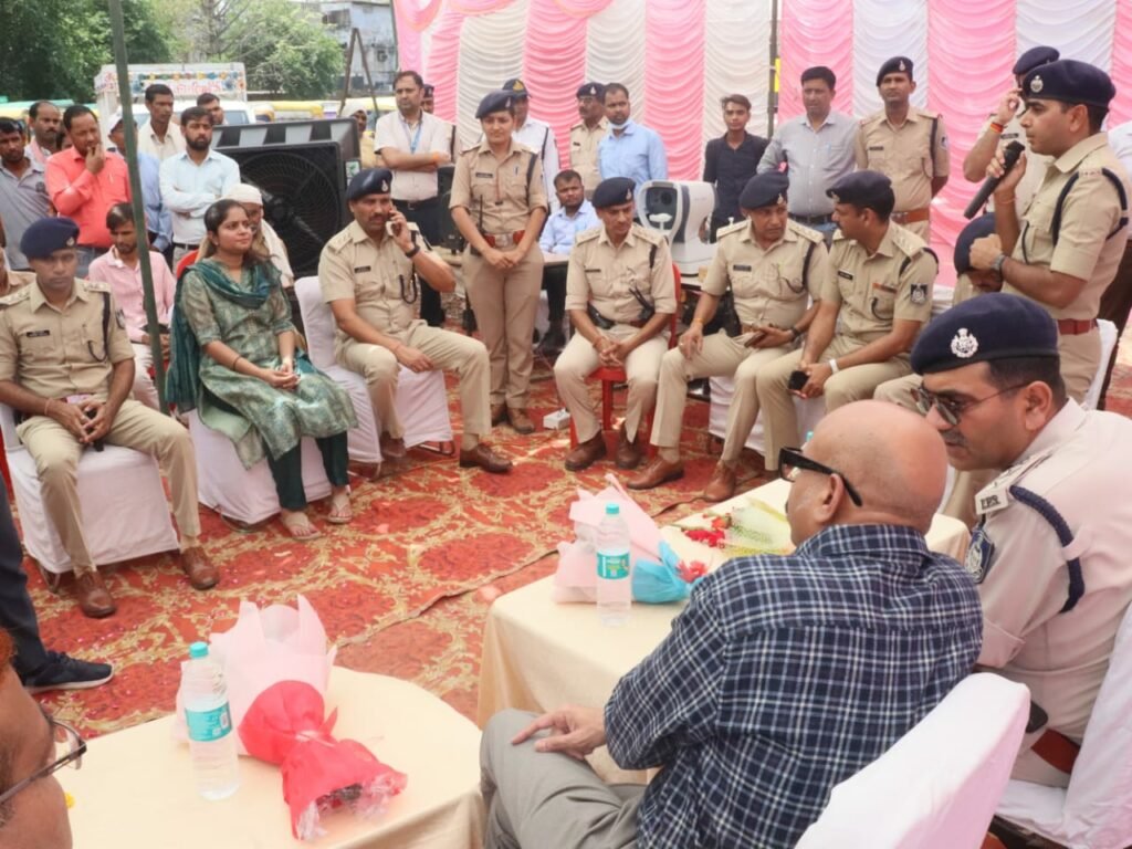 एडीजीपी ग्वालियर जोन ने रेलवे स्टेशन के सर्कुलेटिंग एरिया में ऑटो प्री-पेड बूथ का किया शुभारंभ | New India Times