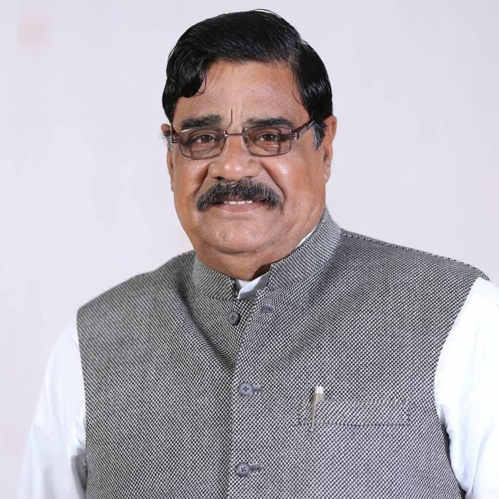 सीकर में भाजपा व कांग्रेस के पुराने उम्मीदवारों में मुकाबला होना लगभग तय, तीसरे उम्मीदवार की उपस्थिति का आंकलन होगा समय आने पर | New India Times