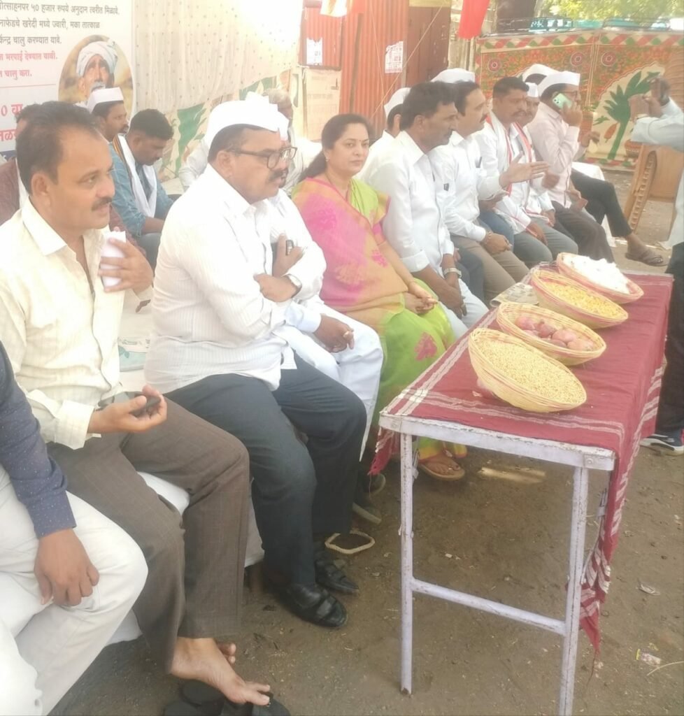 गिरीश महाजन को मैंने राजनीति में बड़ा किया नहीं तो उन्हें पेंशन पर जिंदा रहना पड़ता: एकनाथ खडसे 2 गिरीश महाजन को मैंने राजनीति में बड़ा किया नहीं तो उन्हें पेंशन पर जिंदा रहना पड़ता: एकनाथ खडसे | New India Times