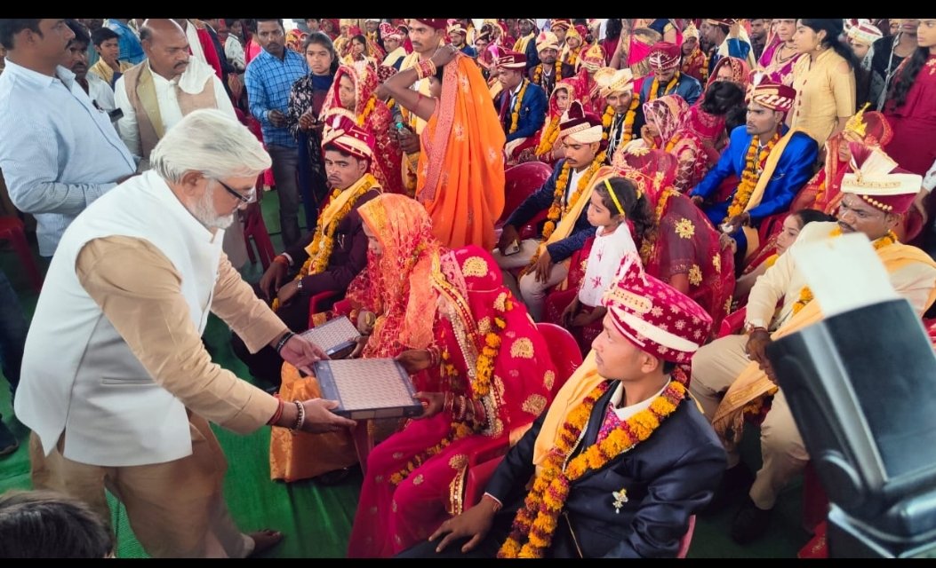 मुख्यमंत्री कन्यादान योजना के तहत दांपत्य सूत्र में बंधे 77 जोड़े, कार्यक्रम में अवस्थाएं रहीं हावी | New India Times