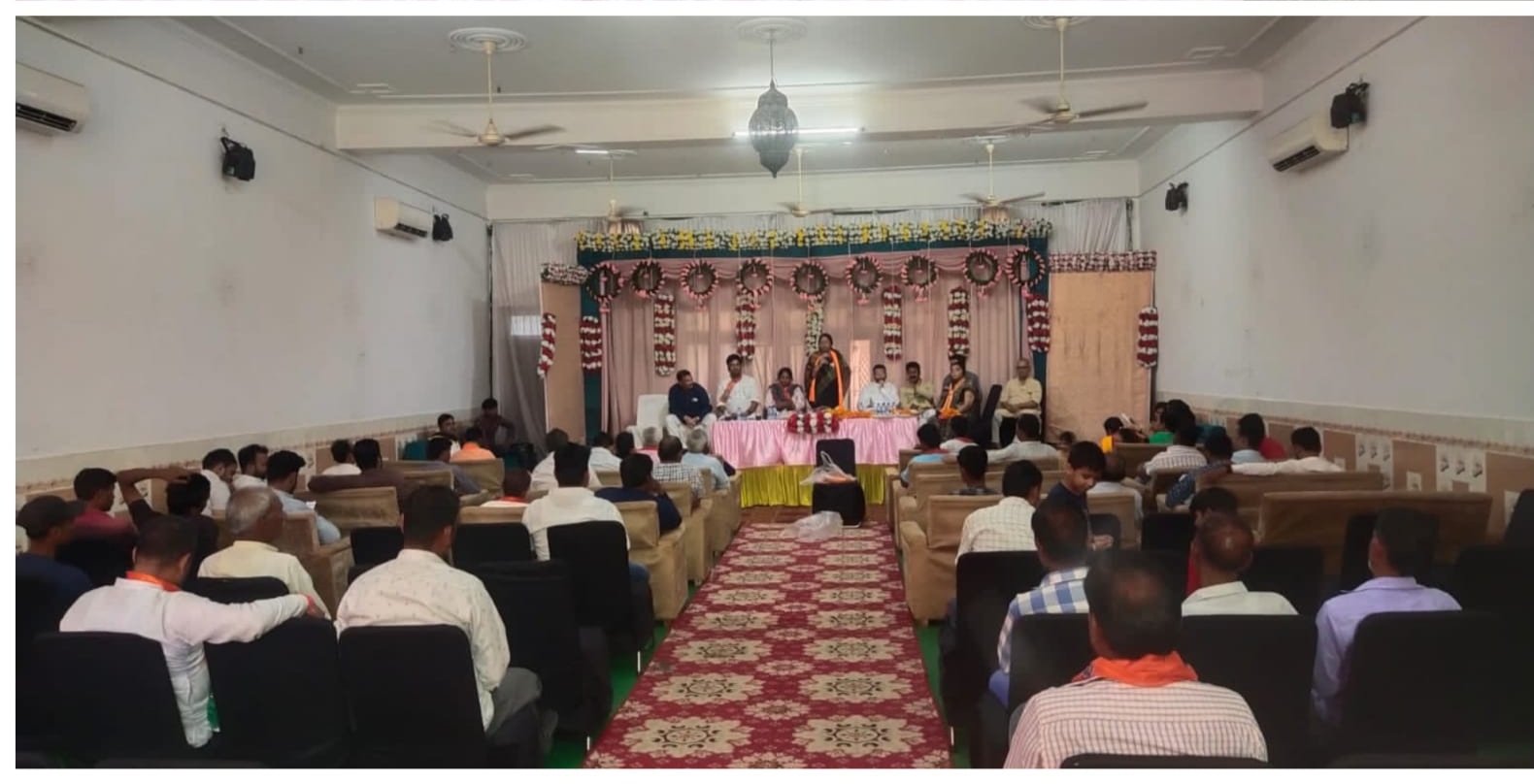 प्लाजा मैरिज लॉन में जनसभा कर अर्चना वर्मा ने जुटाया समर्थन | New India Times