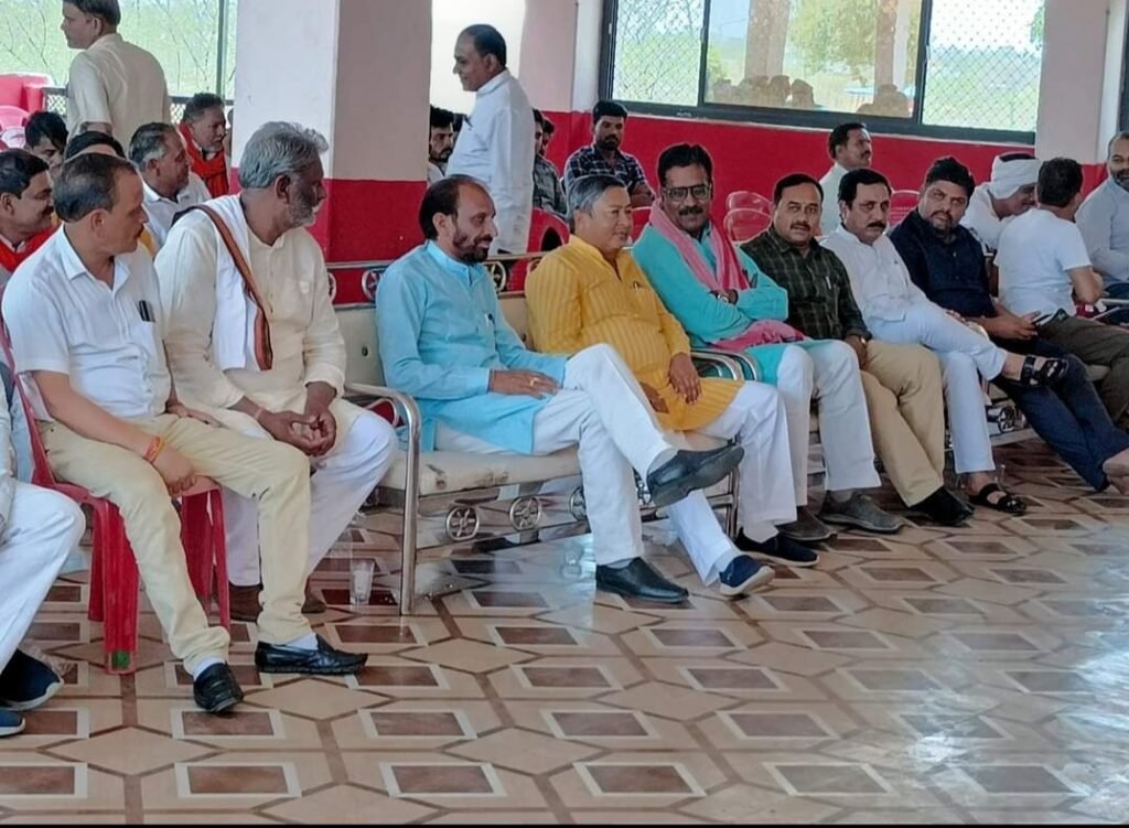 देवरी लोधी क्षत्रिय समाज द्वारा आयोजित श्रद्धांजलि सभा में मणि नागेंद्र सिंह (मोनू भैया) को अर्पित की गई श्रद्धांजलि 2 देवरी लोधी क्षत्रिय समाज द्वारा आयोजित श्रद्धांजलि सभा में मणि नागेंद्र सिंह (मोनू भैया) को अर्पित की गई श्रद्धांजलि | New India Times