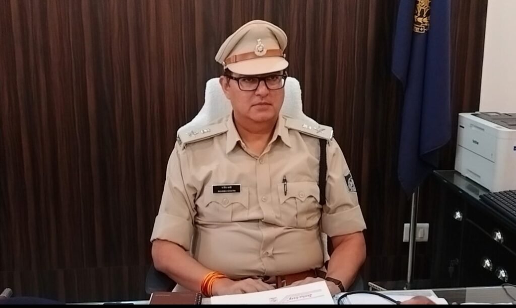 जांबाज एसपी मनीष खत्री को ऐक्शन मोड में देख गुंडे-बदमाशों के उड़े होश, चार्ज लेते ही ताबड़तोड़ कार्रवाई कर जताए अपने इरादे | New India Times