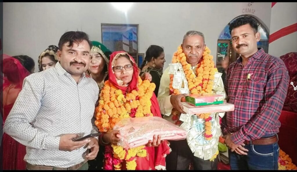 जल विभाग के कर्मचारी जब्बार खान को सेवानिवृत्ति होने पर कर्मचारियों ने दी विदाई | New India Times