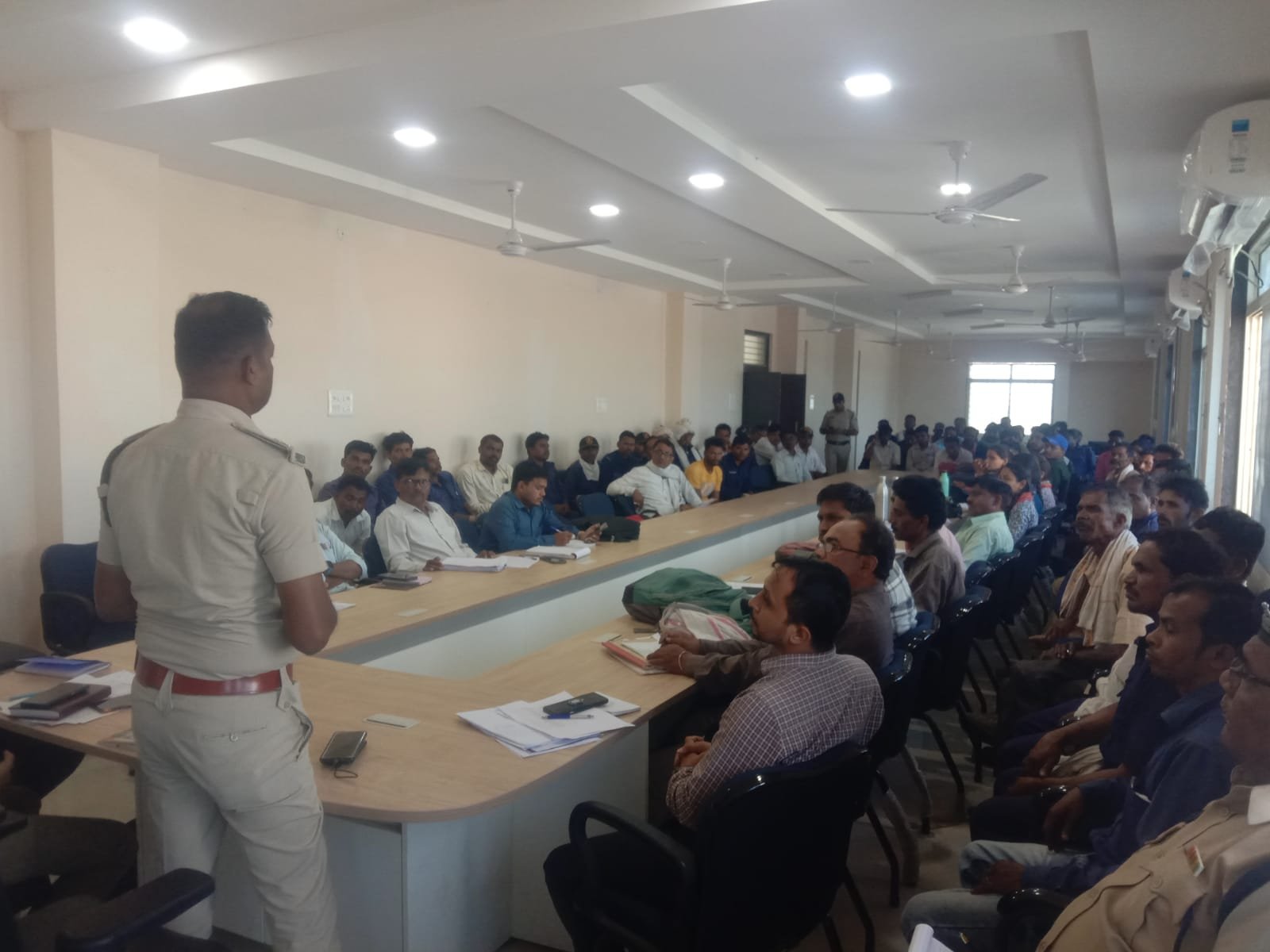 जनपद के सभी पटवारी, ग्राम कोटवारों को दिया गया पेसा नियम का प्रशिक्षण | New India Times