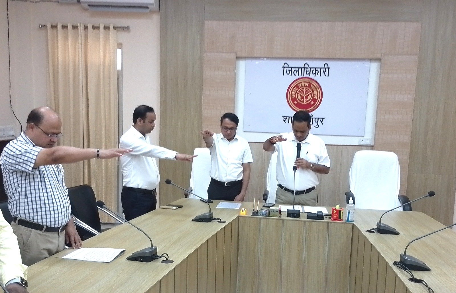 विश्व पर्यावरण दिवस पर डीएम उमेश प्रताप सिंह ने दिलाई शपथ | New India Times