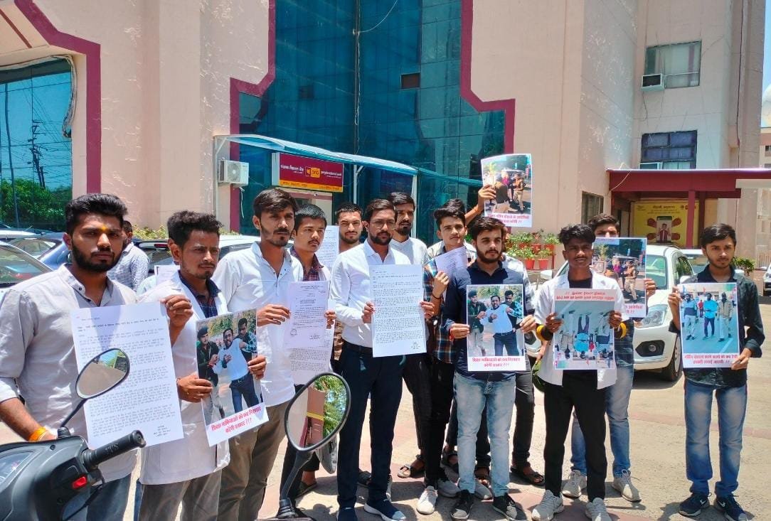 छात्र नेता रवि परमार ने जमानत की राशि चुकाने के लिए पंजाब नेशनल बैंक से लगाई लोन देने की गुहार | New India Times