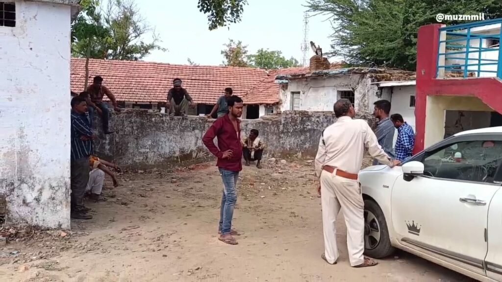 तेज रफ्तार डंपर ने युवक को कुचला, मौके पर ही हुई दर्दनाक मौत | New India Times