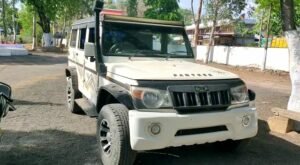 अवैध शराब के साथ दो आरोपियों को गिरफ्तार कर पुलिस ने अवैध 10 पेटी शराब व बोलेरो गाड़ी किया जब्त | New India Times