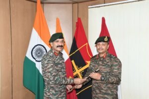 लेफ्टिनेंट जनरल संजय मित्रा अति विशिष्ट सेवा मेडल ने 1 कोर की संभाली कमान, 34 वर्षों के अपने विशिष्ट करियर में जनरल के पास है विशाल परिचालन का अनुभव | New India Times