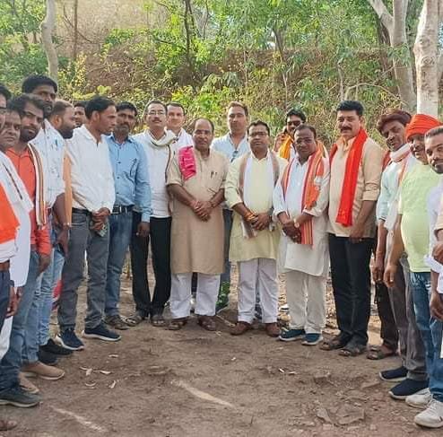 भाजपा का सामूहिक भोज व विधानसभा स्तरीय बैठक सम्पन्न, लोकसभा प्रभारी हुए शामिल | New India Times