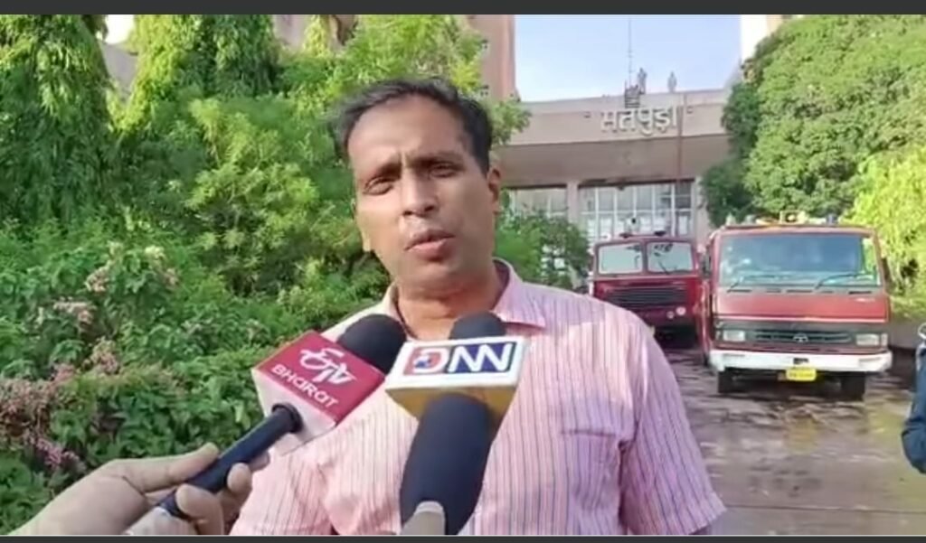 सतपुड़ा भवन में लगी भीषण आग पर कड़ी मशक्कत के बाद पाया गया काबू | New India Times