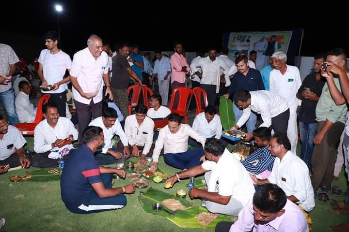 भाजपा की ओर से डब्बा पार्टियों का आयोजन, महिमामंडन से नेता दिखे गदगद | New India Times