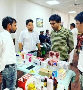 झाबुआ के प्रसिद्ध वरदान हॉस्पिटल ने निःशुल्क स्वास्थ्य शिविर का किया आयोजन, सैकड़ों मरीजों ने लिया शिविर का लाभ | New India Times