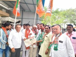 किसान मोर्चा के महाजनसंपर्क अभियान के तहत किसान हितग्राही सम्मेलन हुआ आयोजित, प्रदेश में मुख्यमंत्री ने मध्यप्रदेश को बीमारू राज्य से विकसित राज्य की श्रेणी में लाकर खड़ा किया है: श्री चौधरी | New India Times