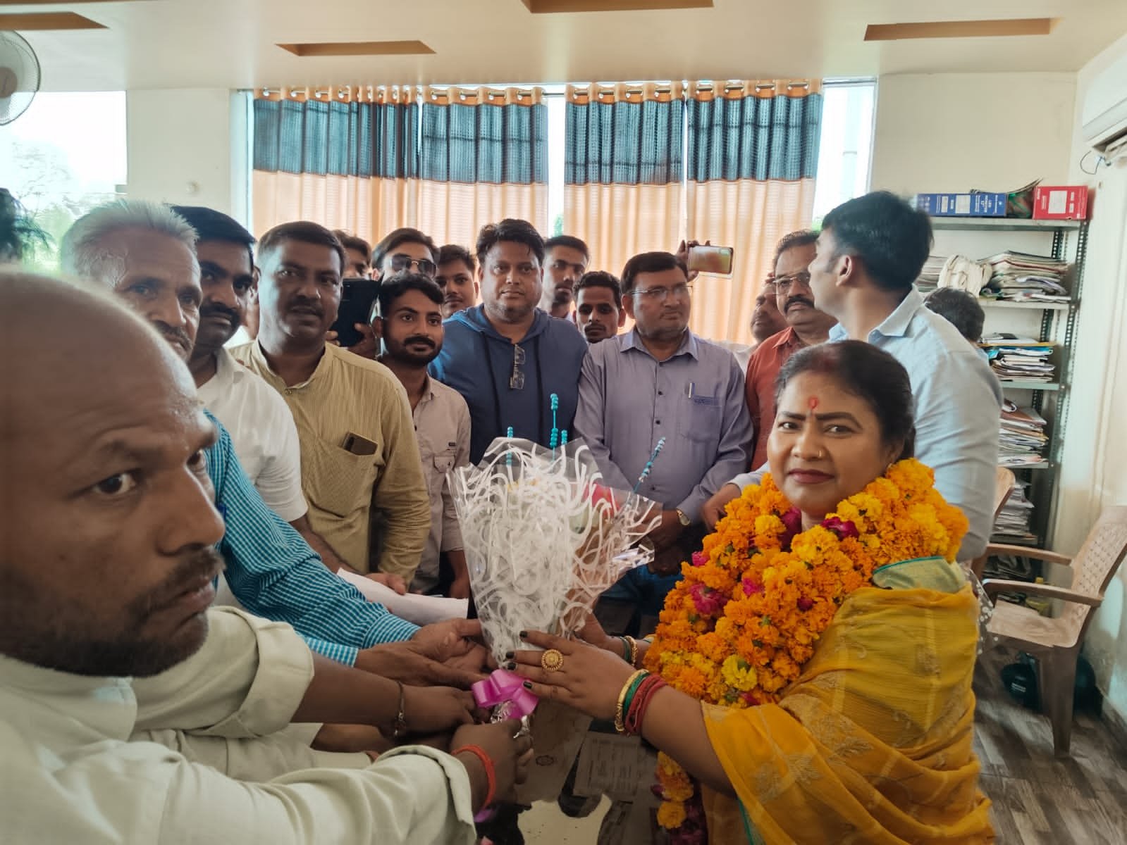 महारानी वीरांगना अवंतीबाई लोधी विकास बोर्ड के लिए विधानसभा में मांग उठाने पर अखिल भारतीय लोधी निषाद बिन्द कश्यप एकता महासभा राजस्थान के सदस्यों ने विधायक शोभारानी कुशवाहा का आभार व्यक्त कर किया सम्मान | New India Times