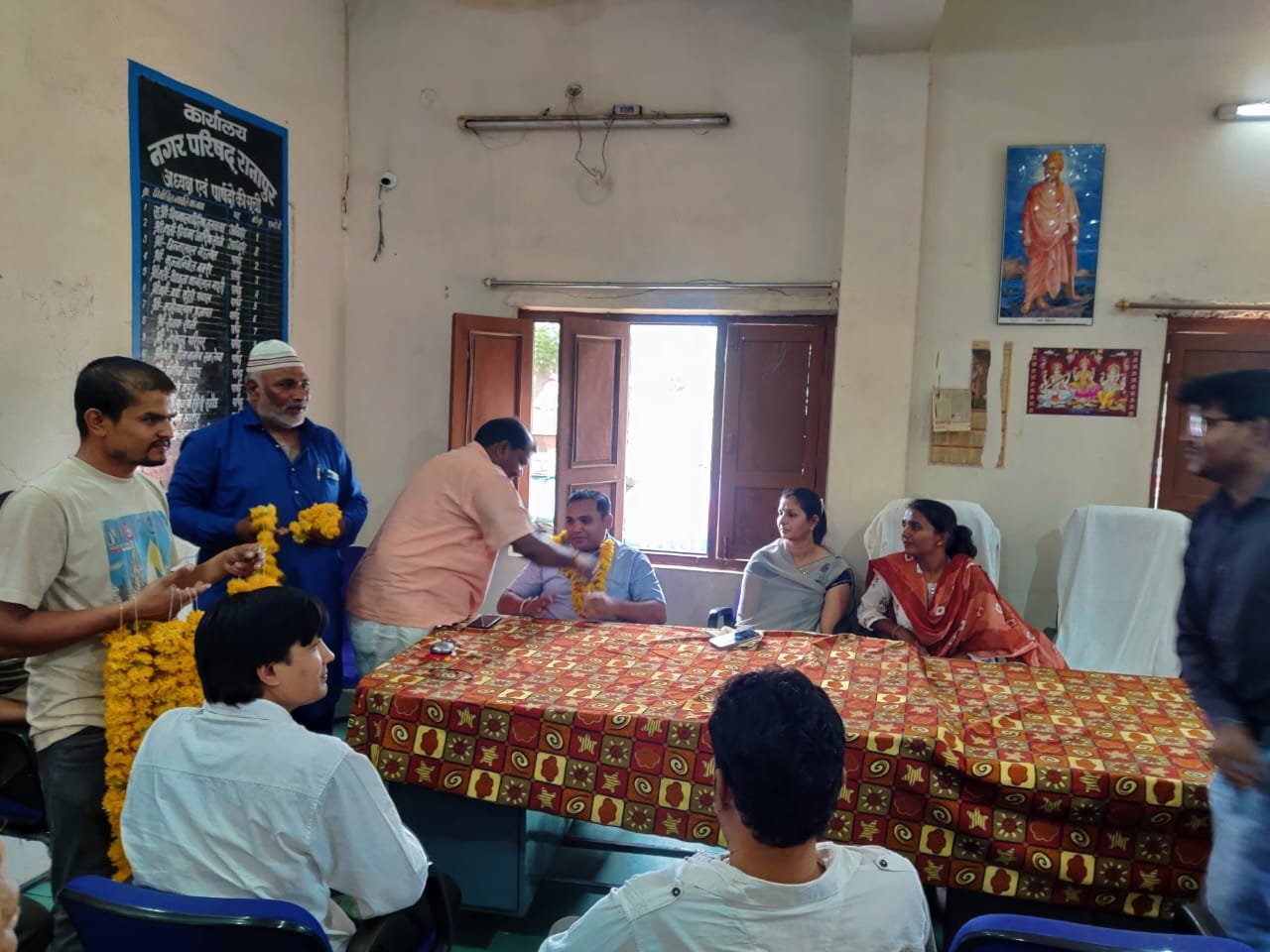 सीएमओ कमलेश गोले के कसरावद स्थानांतरण होने पर दी गई विदाई | New India Times