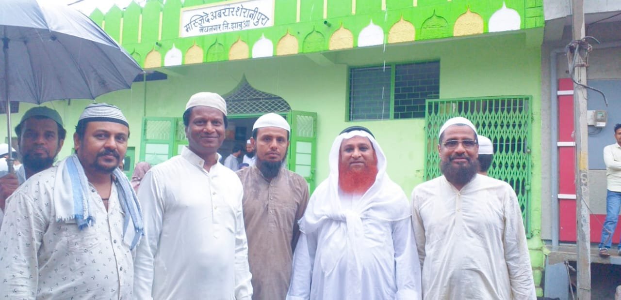 पूरे हर्षोउल्लास के साथ मनाया गया ईद-उल-अज़हा का त्योहार, विशेष नमाज़ के बाद एक दूसरे से गले मिल कर दी गई मुबारकबाद | New India Times