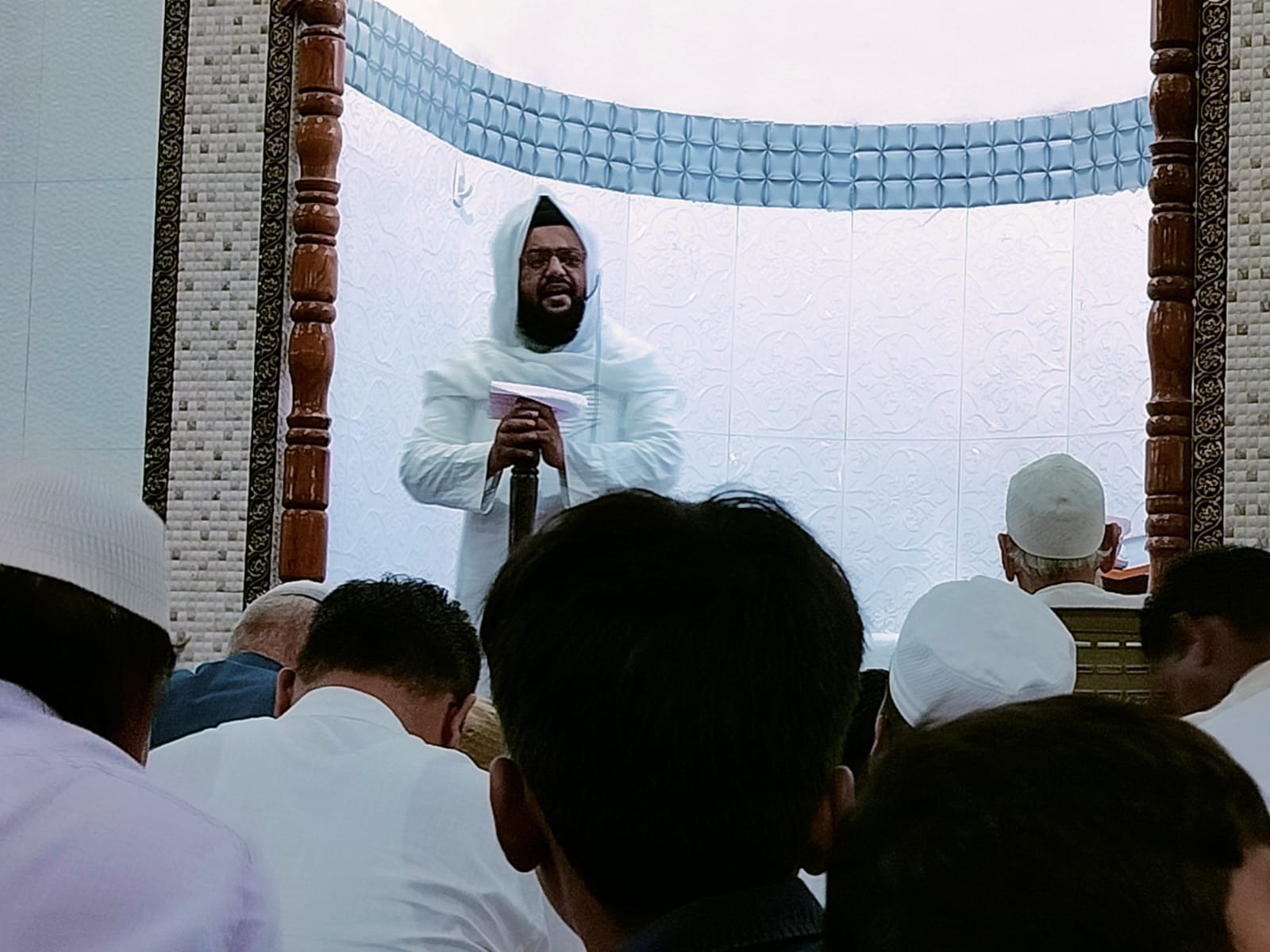 पूरे उत्साह से मनाया गया ईद उल अज़हा का त्यौहार, अमन व शांति की मांगी गई दुआएं | New India Times