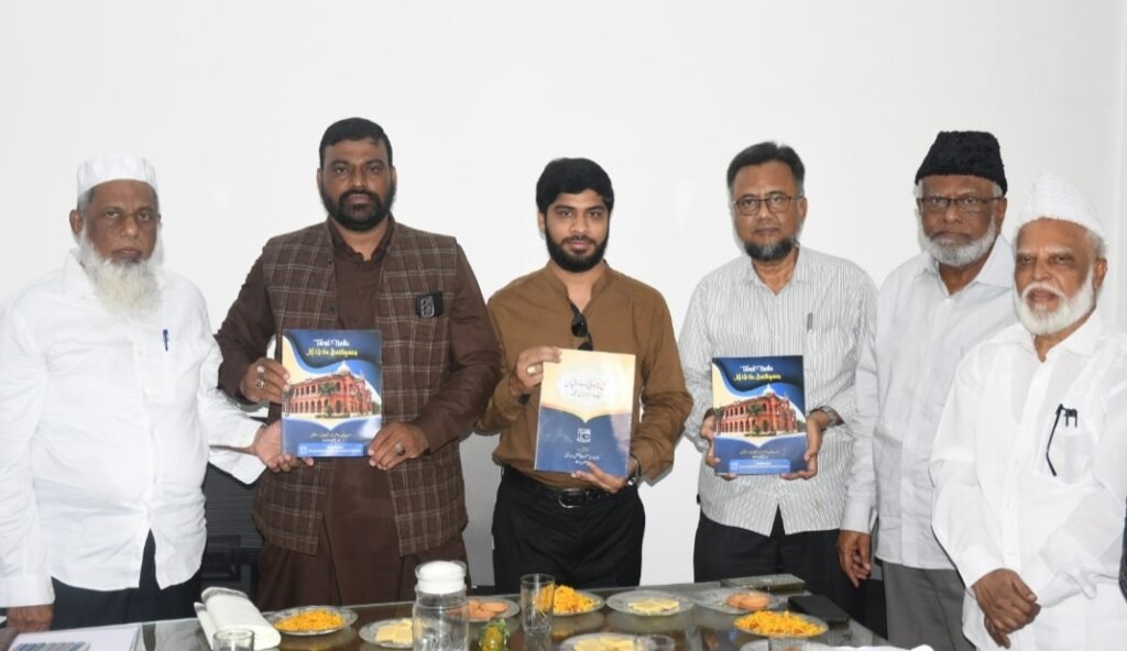 बुरहानपुर के डॉ. फ़रीद क़ाज़ी को तमिलनाडु के वान्यमबाड़ी में हेल्पिंग स्टार अवार्ड से किया गया सम्मानित | New India Times