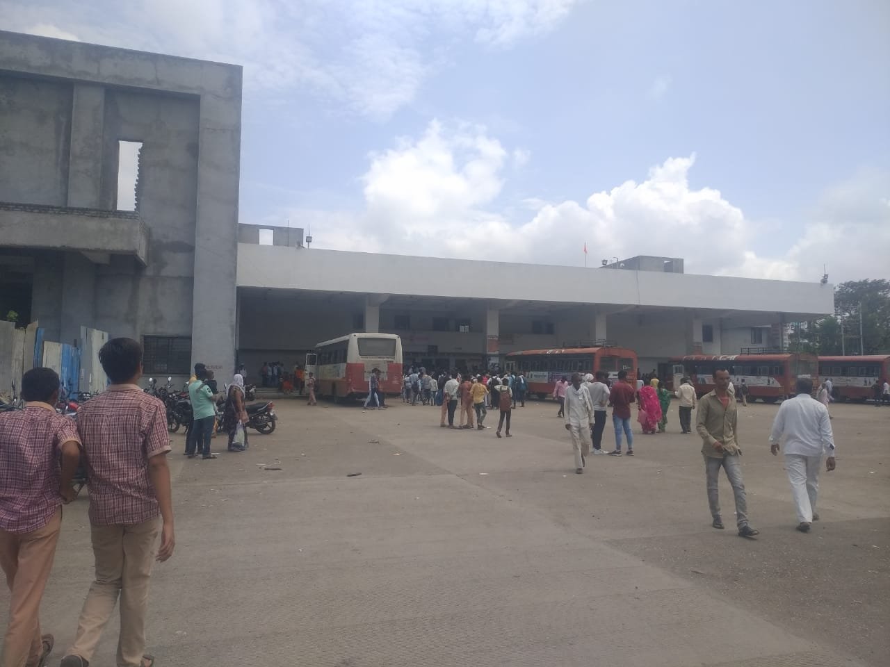 जामनेर बस अड्डे पर हर रोज हो रही है मारपीट, पुलिस की लापरवाही से मिल रहा है मॉब लिंचिंग की कोशिशों को बल | New India Times