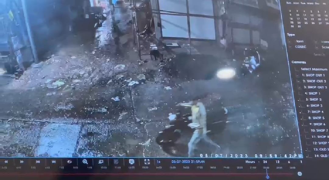 मेघनगर के बीच बाजार से पल्सर मोटरसाइकिल हुई चोरी | New India Times