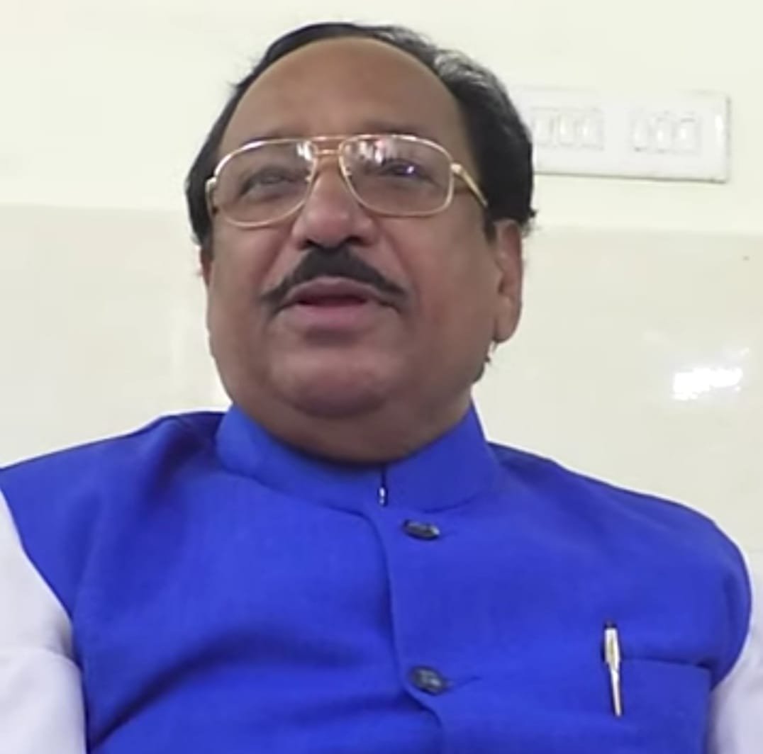 झाबुआ आदिवासी कन्या छात्रावास में निरीक्षण के दौरान एसडीएम द्वारा छात्राओं से की गई अश्लील हरकत अक्षम्य और शर्मनाक: विधायक कांतिलाल भूरिया | New India Times