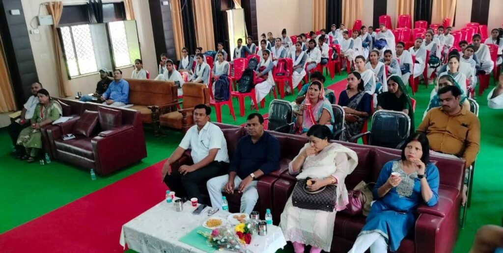 महिलाओं के हितार्थ विधिक जागरूकता शिविर का हुआ आयोजन 2 महिलाओं के हितार्थ विधिक जागरूकता शिविर का हुआ आयोजन | New India Times