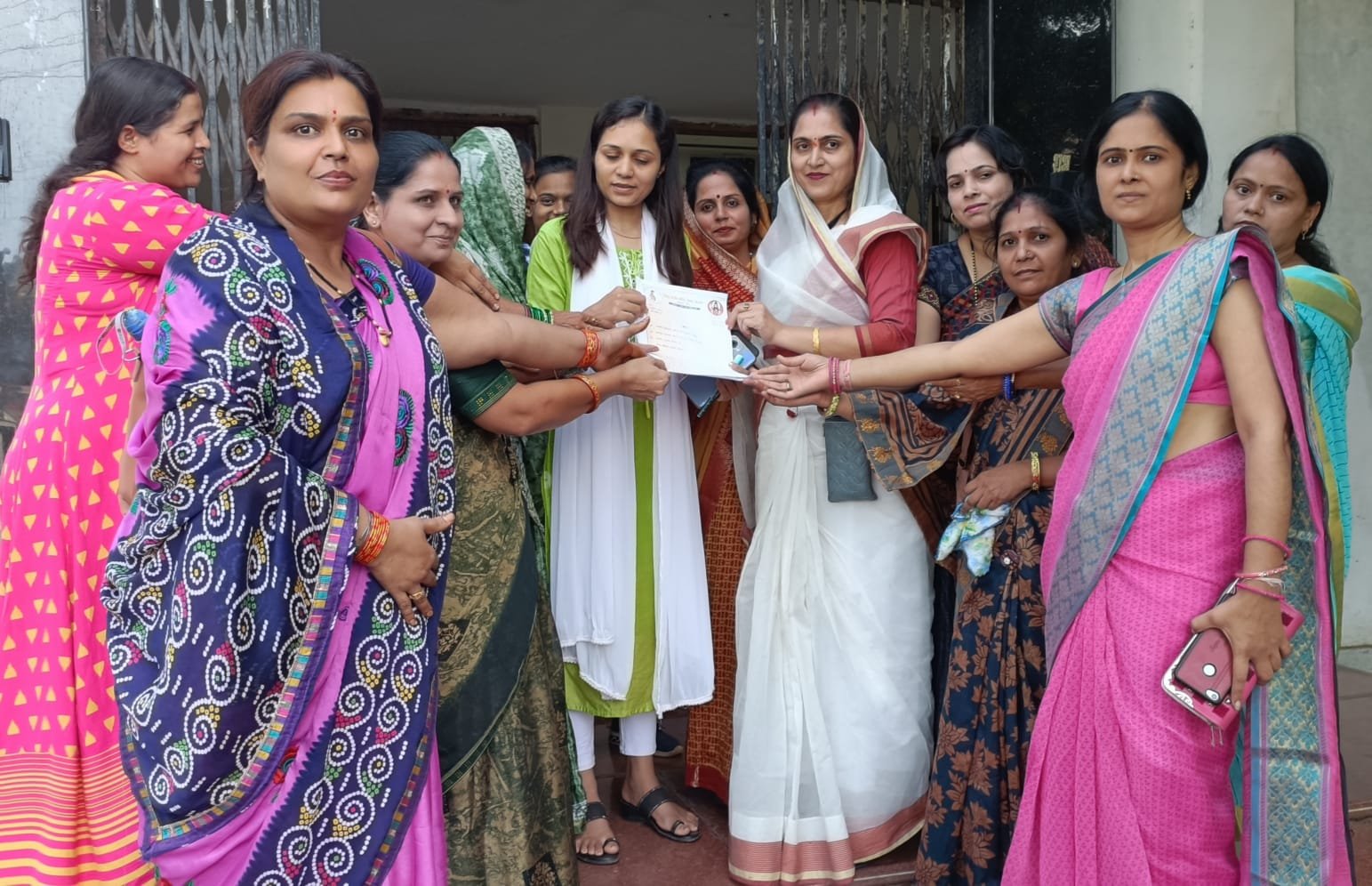 विदिशा में घटित घटना को लेकर विप्र नारी शक्ति सेवा संस्था द्वारा राष्ट्रपति के नाम सौंपा गया ज्ञापन | New India Times