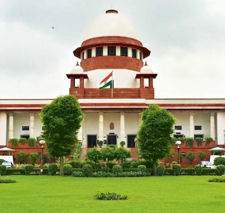 सुप्रीम कोर्ट से स्पीकर ने मांगा रिजनेबल समय, गवर्नर के संरक्षण में चल रही है महाराष्ट्र की ट्रिपल इंजिन सरकार | New India Times