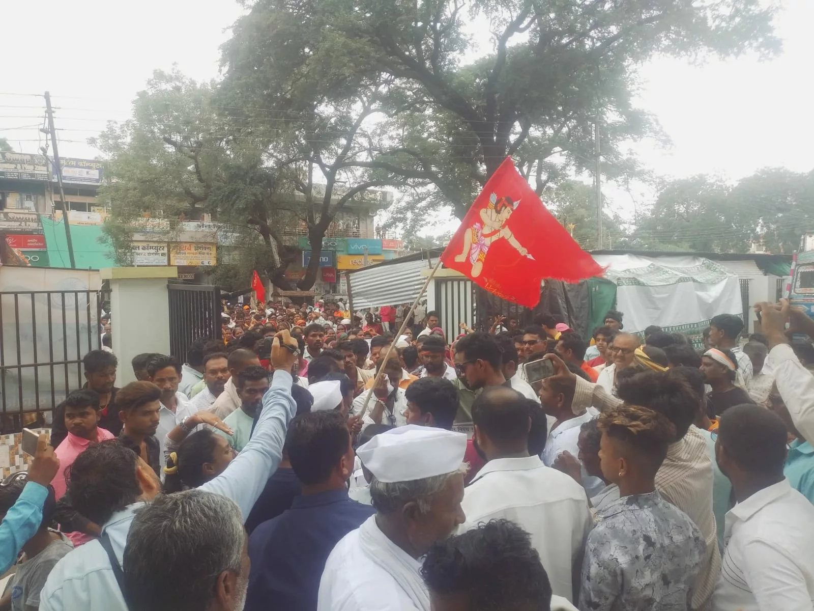 मन की बात से 'मणिपुर' गायब, जामनेर में आदिवासियों का यलग़ार, बहुजनों ने फूंका मनोहर कुलकर्णी का पुतला | New India Times