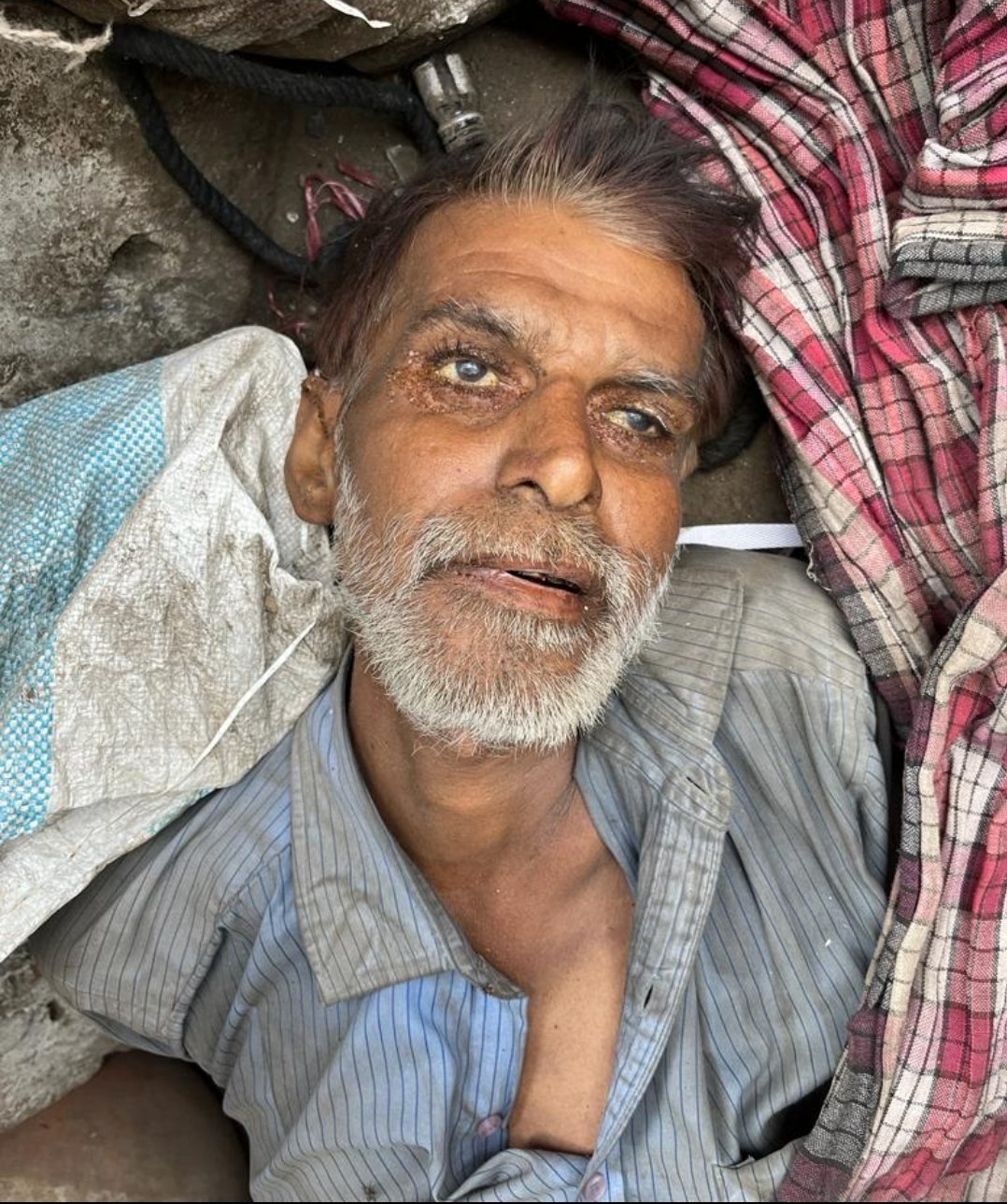 अज्ञात लाश मिलने से फैली सनसनी, पुलिस कर रही है लाश के शिनाख्त की कोशिश | New India Times