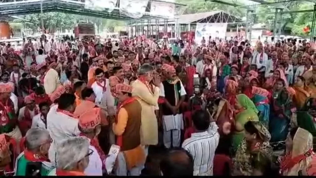 सागर जिले में आयोजित कार्यकर्ता सम्मेलन में केंद्रीय मंत्री प्रह्लाद पटेल दावेदारों को नसीहत देते आए नज़र 3 सागर जिले में आयोजित कार्यकर्ता सम्मेलन में केंद्रीय मंत्री प्रह्लाद पटेल दावेदारों को नसीहत देते आए नज़र | New India Times