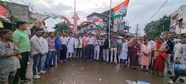 मानहानि मामले में सर्वोच्च न्यायालय ने राहुल गांधी की सजा पर लगाई रोक, जुन्नारदेव में जश्न का माहौल 3 मानहानि मामले में सर्वोच्च न्यायालय ने राहुल गांधी की सजा पर लगाई रोक, जुन्नारदेव में जश्न का माहौल | New India Times