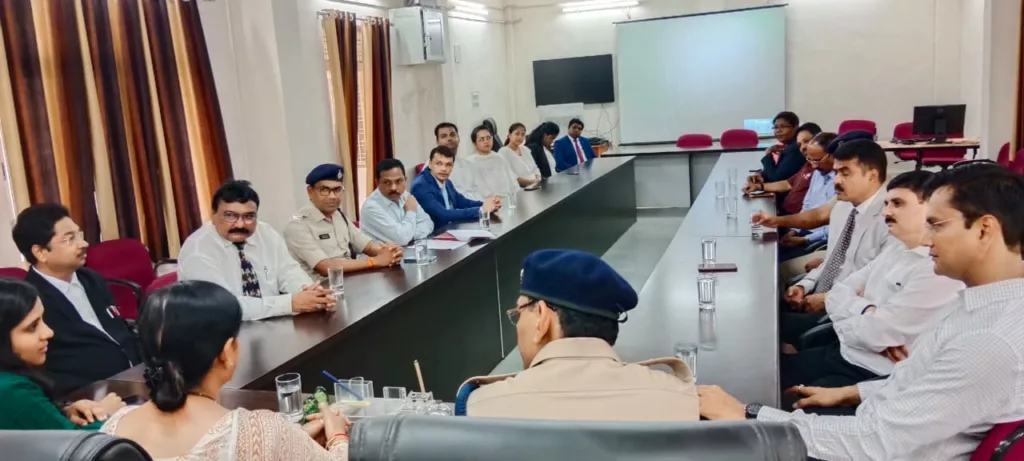 "समाधान आपके द्वारा" योजना का उद्घाटन समारोह हुआ संपन्न 2 "समाधान आपके द्वारा" योजना का उद्घाटन समारोह हुआ संपन्न | New India Times